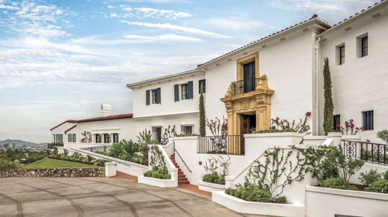 BAP August Happy Hour at the Wrigley Mansion